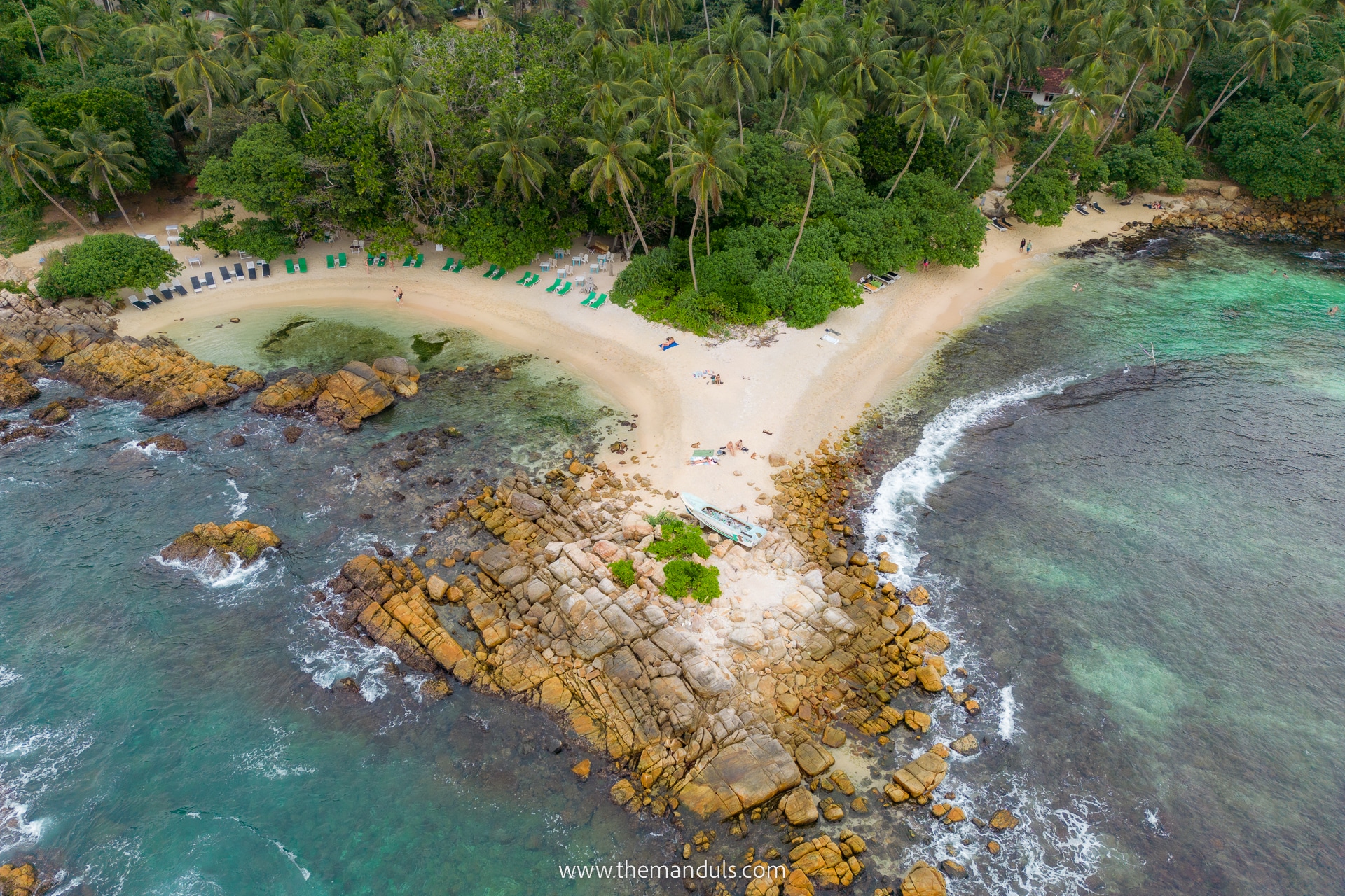 Secluded cove of Secret Beach in Mirissa