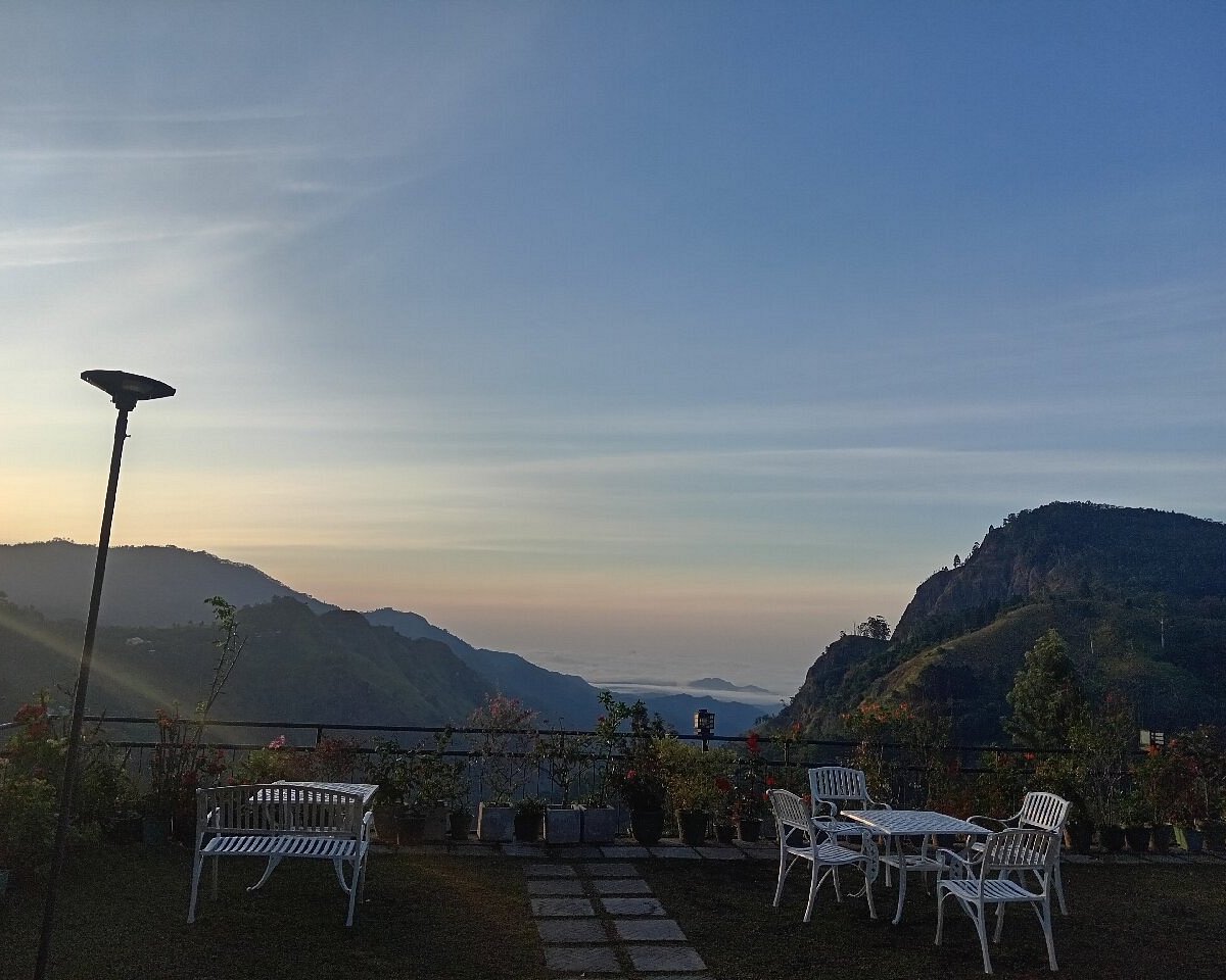 View of the Ella Gap from a cafe